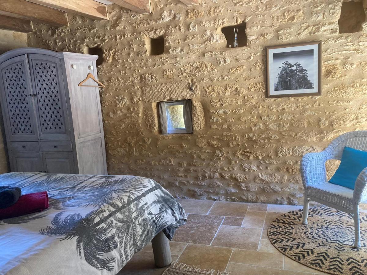 فيلا Logis Des 4 Fees Et Son Bain Nordique Sainte-Nathalène المظهر الخارجي الصورة